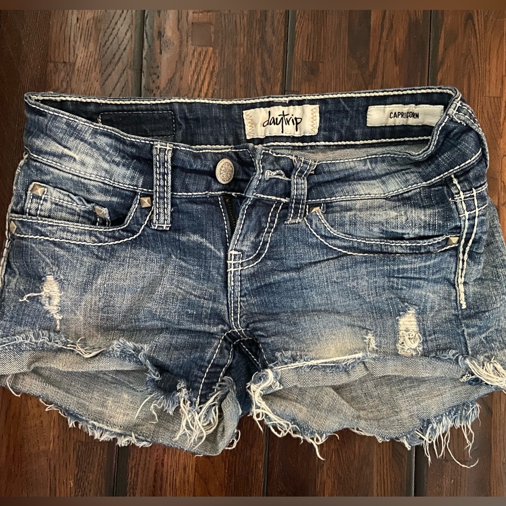 DayTrip Capricorn Shorts